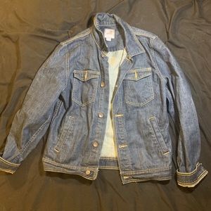 Men’s dark jean jacket
